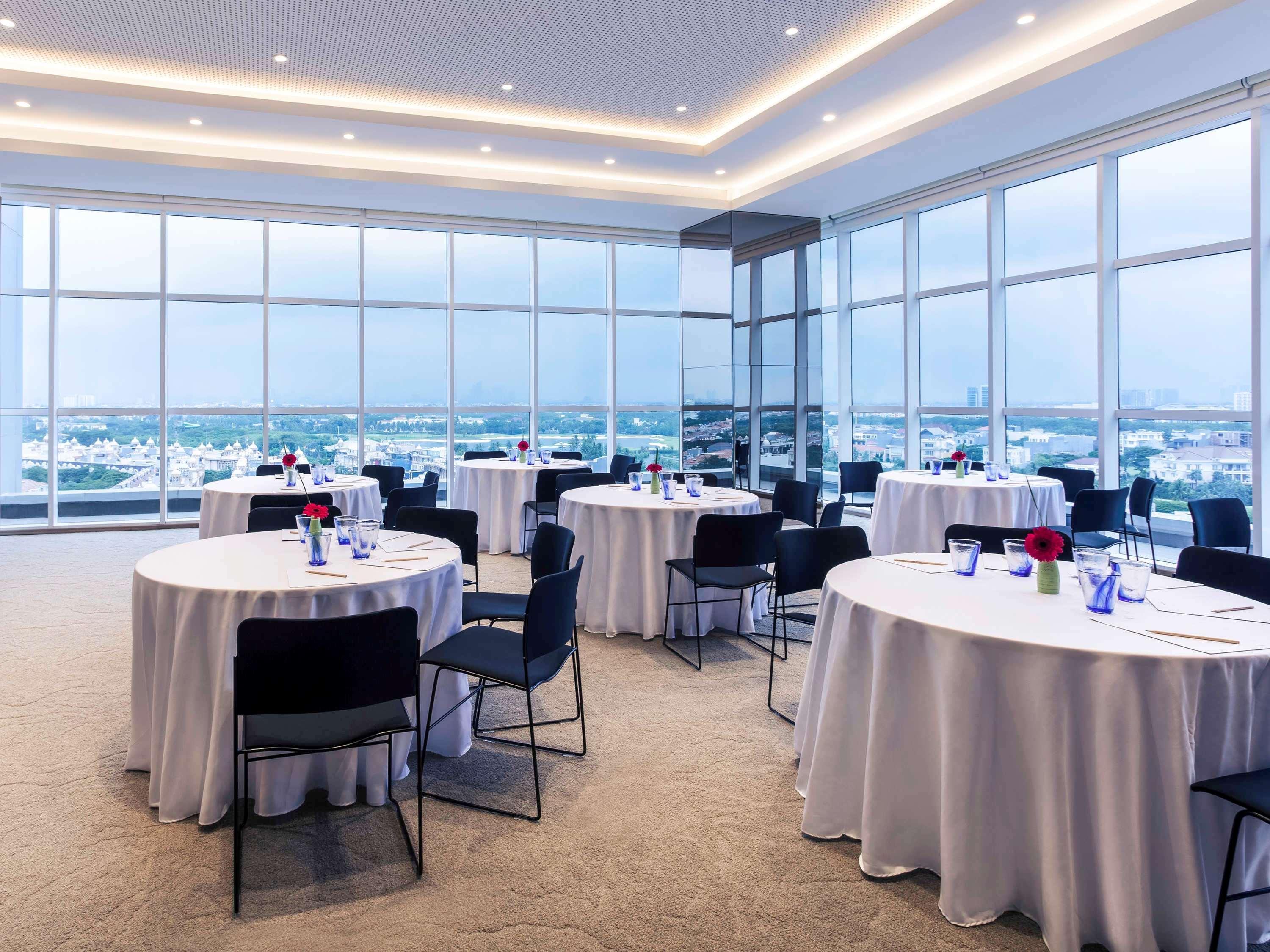 Mercure Jakarta Pantai Indah Kapuk Экстерьер фото